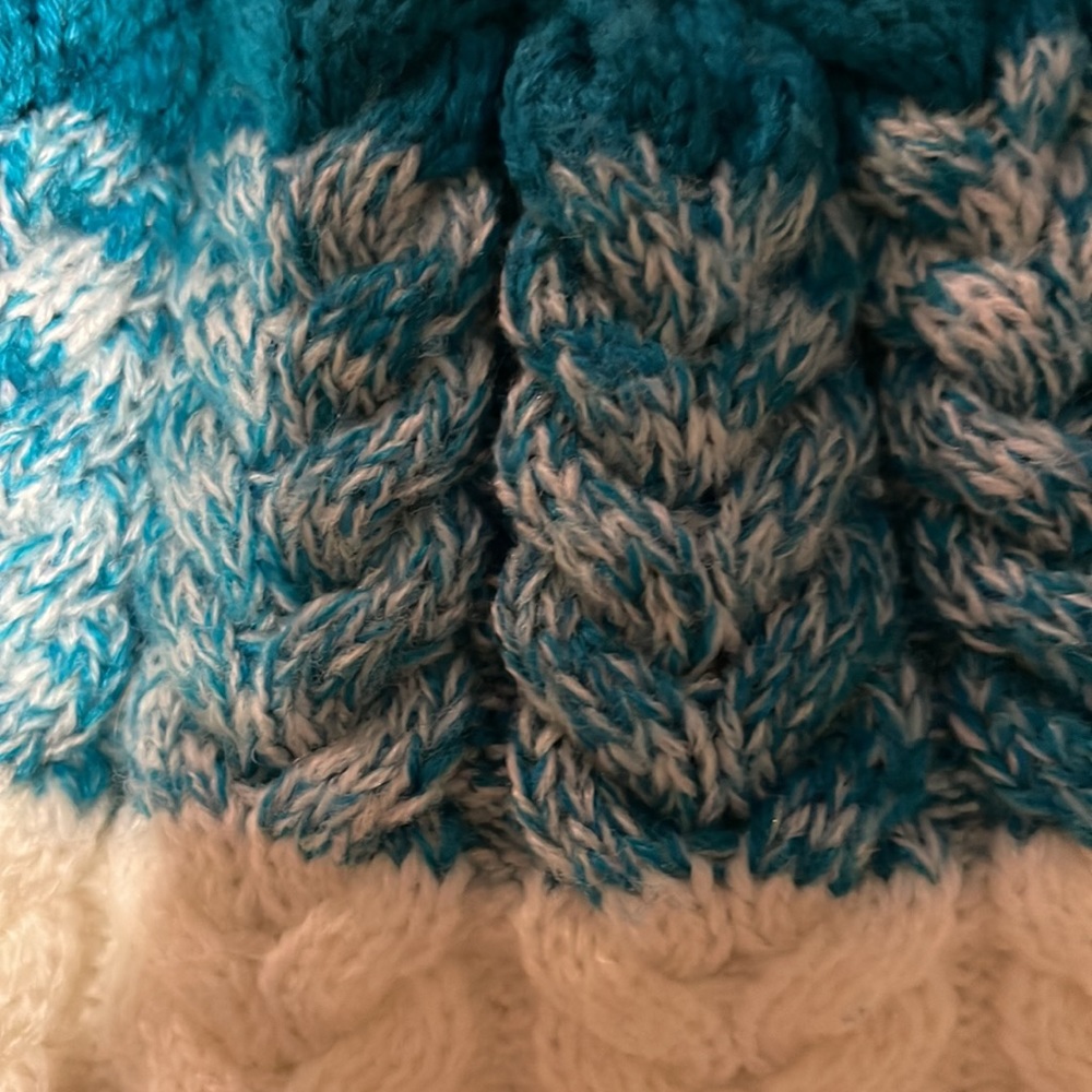 Hat - Picture 4 of 4